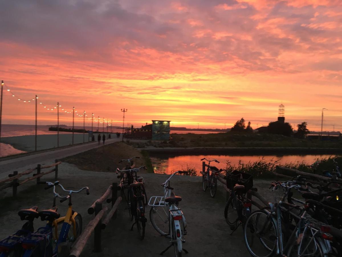 Hotel Woonboot 4 Harderwijk Esterno foto