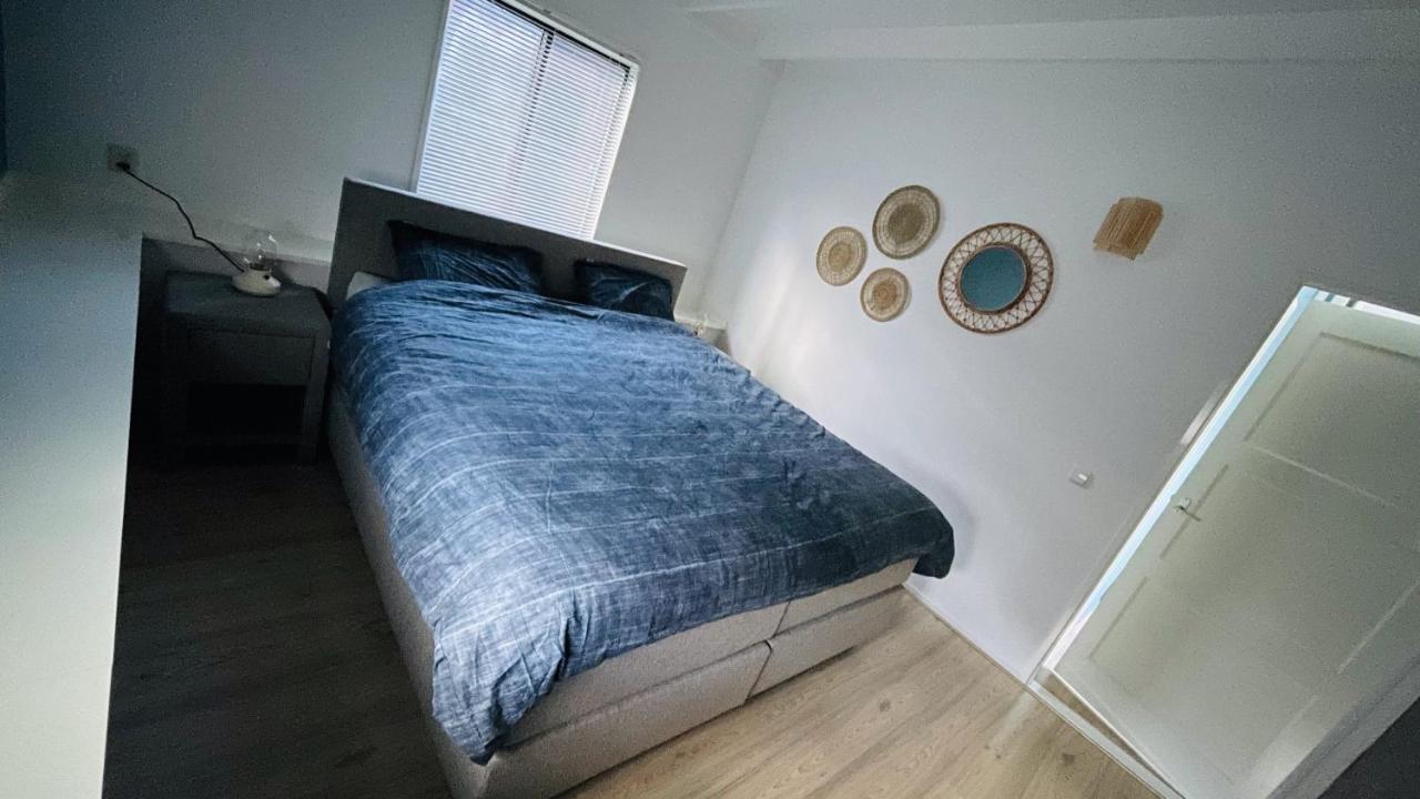 Hotel Woonboot 4 Harderwijk Esterno foto