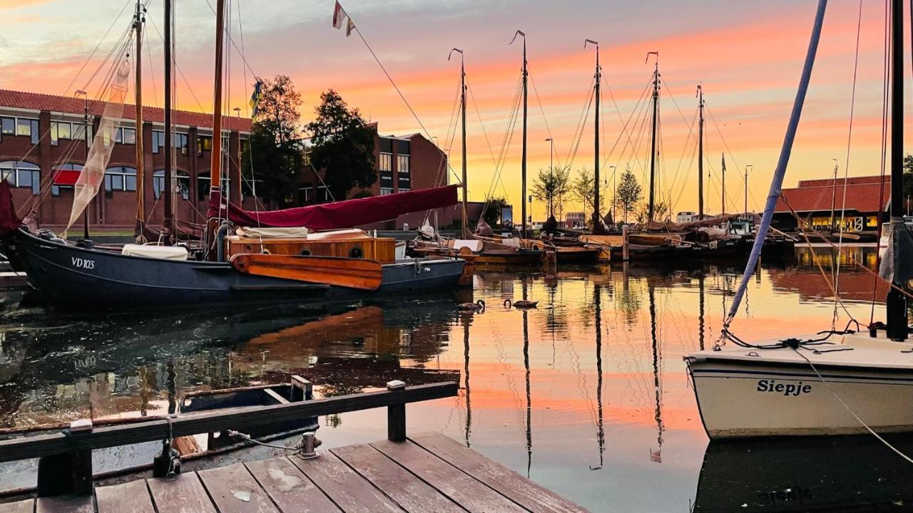 Hotel Woonboot 4 Harderwijk Esterno foto